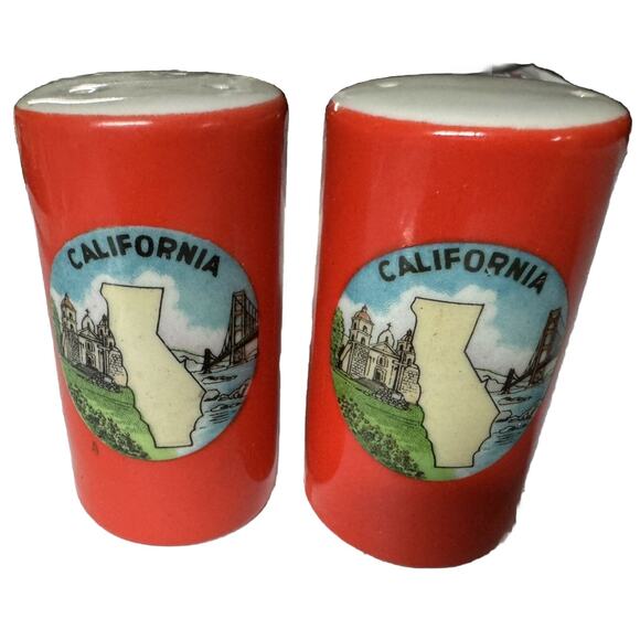 California Souvenir Salt and Pepper Shakers VTG Made In Japan Collectable Dinner - Picture 1 of 10